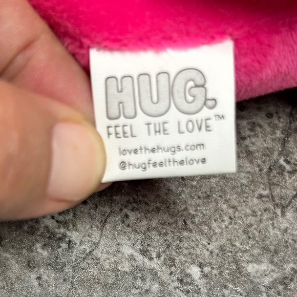 Hug Feel the Love - Skye the Knome - Picture 5 of 5